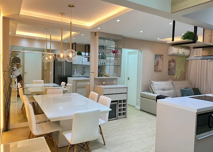 Apartamento No Centro Em Balneario Camboriu